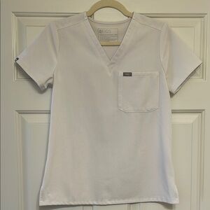 Figs White Short Sleeve Tee V-Neck